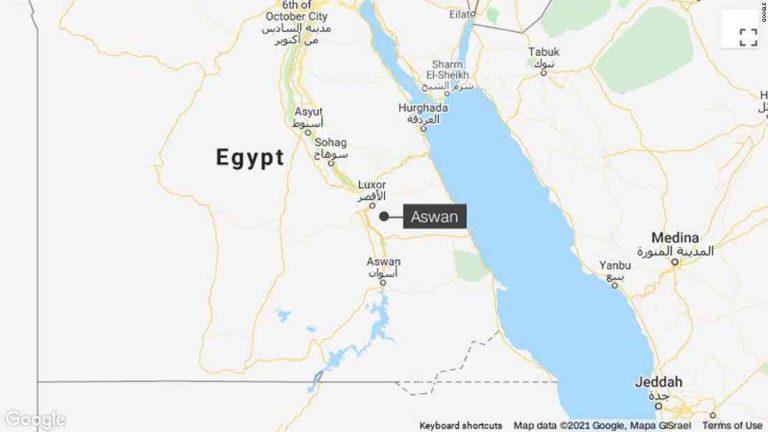 Egyptian scorpion swarm kills three people, paralyzes two