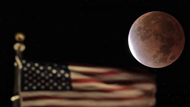 Amazing pictures: Behind a spectacular total lunar eclipse
